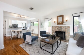 722 N La Jolla Ave in Los Angeles, CA - Foto de edificio - Building Photo