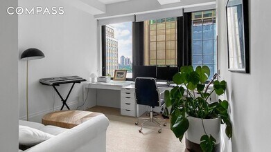 101 Wall St, Unit 12C in New York, NY - Building Photo - Building Photo