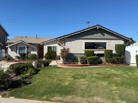 22601 Iris Ave in Torrance, CA - Building Photo