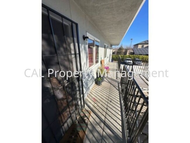 938 Illinois Ave in Los Banos, CA - Building Photo - Building Photo