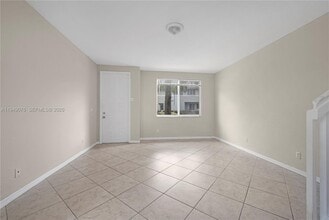 3533 Sonoma Dr in Riviera Beach, FL - Building Photo - Building Photo