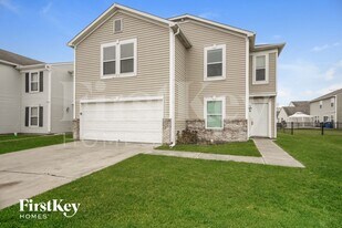 11427 Arches Dr in Indianapolis, IN - Building Photo