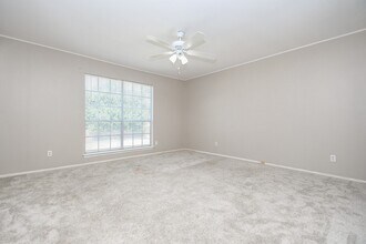 6111 Fondren Rd in Houston, TX - Building Photo - Building Photo