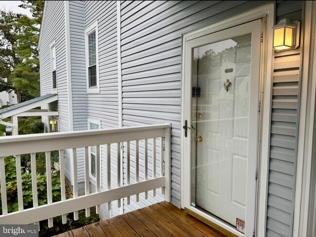 11983 Cardamom Dr in Woodbridge, VA - Building Photo - Building Photo