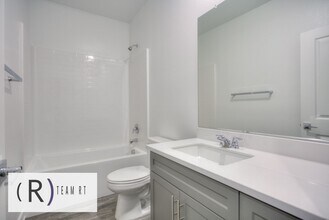 2734 Carlton Privado in Ontario, CA - Building Photo - Building Photo