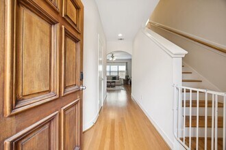 646 Westcross St in Houston, TX - Building Photo - Building Photo
