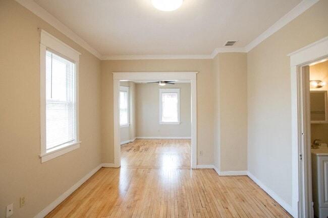 829 E Clarke St in Milwaukee, WI - Building Photo - Building Photo