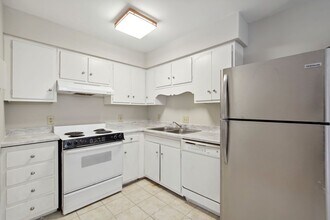 1212 Schaub Dr in Raleigh, NC - Building Photo - Building Photo