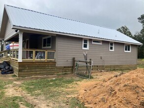 180 Ritchey Rd in Coldspring, TX - Building Photo - Building Photo