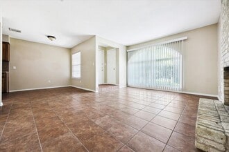 8514 Dryfield Dr, Unit A in Austin, TX - Building Photo - Building Photo