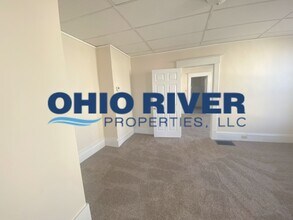 1017 S Zane Hwy, Unit 5 in Martins Ferry, OH - Foto de edificio - Building Photo