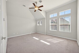 2715 Shadybrook Meadow Dr in Houston, TX - Building Photo - Building Photo