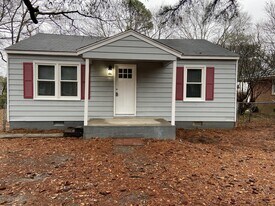 1031 Revere St in Fayetteville, NC - Building Photo