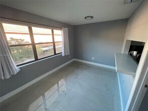 5851 W 20th Ave-Unit -412 in Hialeah, FL - Building Photo - Building Photo