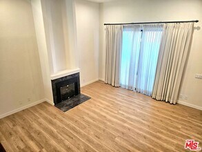 10201 Mason Ave in Los Angeles, CA - Building Photo - Building Photo