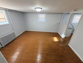 306 5th St NW, Unit 306  5th St. NW in Valley City, ND - Building Photo - Building Photo