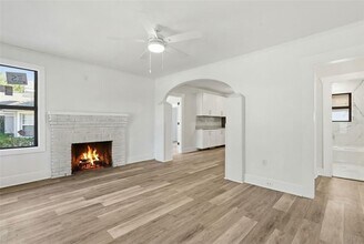 1326 13th Ave S in St. Petersburg, FL - Building Photo - Building Photo