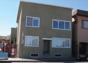 517 Linden Ave in South San Francisco, CA - Building Photo - Building Photo