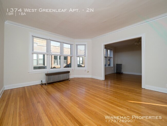 1374 W Greenleaf Ave in Chicago, IL - Building Photo - Building Photo