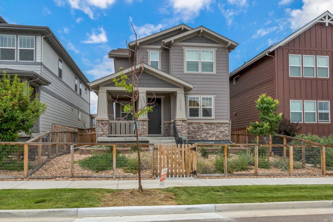 10285 Detroit St in Thornton, CO - Building Photo