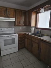 409 S Rose Ellen Cir in McAllen, TX - Building Photo - Building Photo