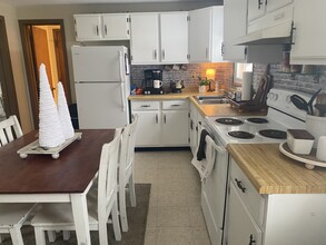 6 McNally Terrace, Unit 6 in Newport, ME - Building Photo - Building Photo