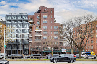 Parkville Promenade Condominiums in Brooklyn, NY - Building Photo - Building Photo