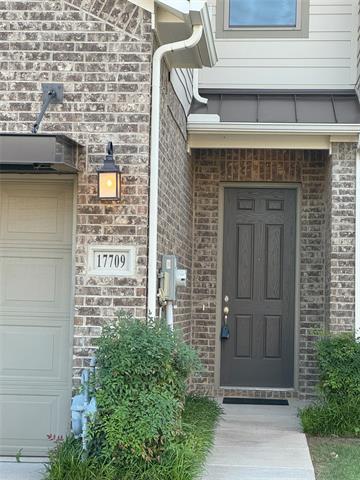 17709 Sage Ln in Dallas, TX - Building Photo - Building Photo