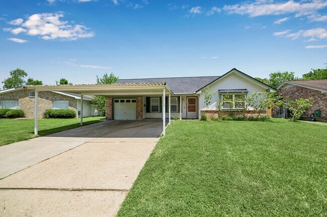 property at 7050 Cole Creek Dr