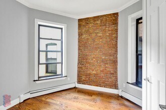 15 W 103rd St in New York, NY - Building Photo - Building Photo