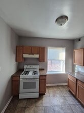5038 W Washington Blvd, Unit 311 in Chicago, IL - Building Photo - Building Photo