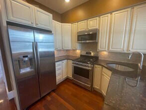 584 E 7th St in Boston, MA - Building Photo - Building Photo