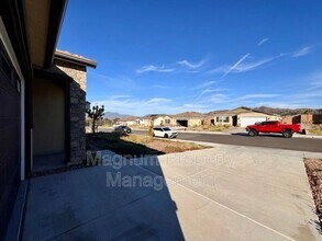 22691 Hilltopper Wy in Wildomar, CA - Building Photo - Building Photo
