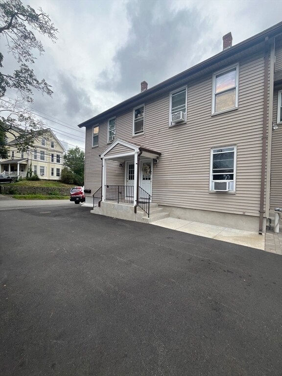 57 Wright St in Stoneham, MA - Building Photo - Building Photo