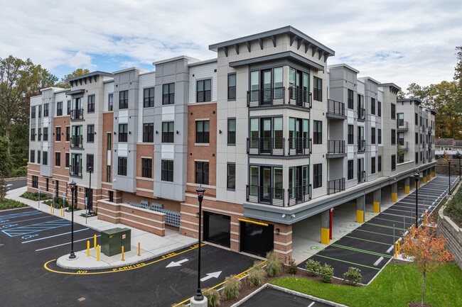 The Lawrence in Morris Plains, NJ - Building Photo - Building Photo