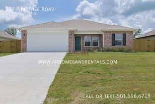 829 Pine Tree Rd in Jacksonville, AR - Building Photo