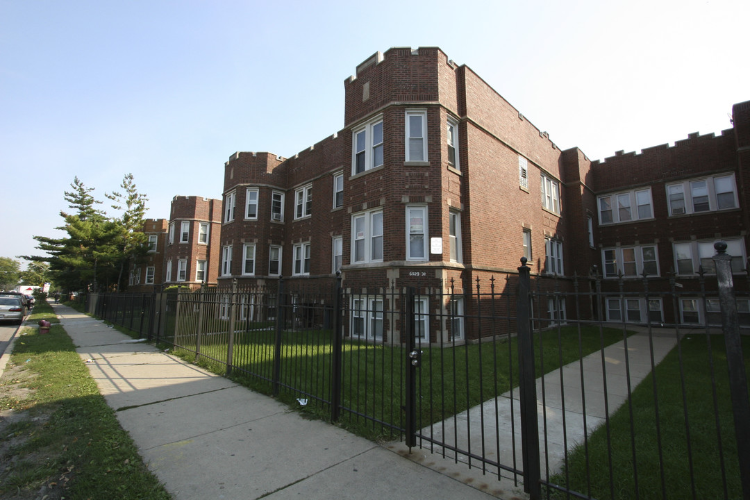 6529 S California Ave in Chicago, IL - Building Photo