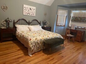 7598 Ashlind Cir in Manlius, NY - Building Photo