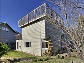 624 Seacliff Dr in Aptos, CA - Building Photo