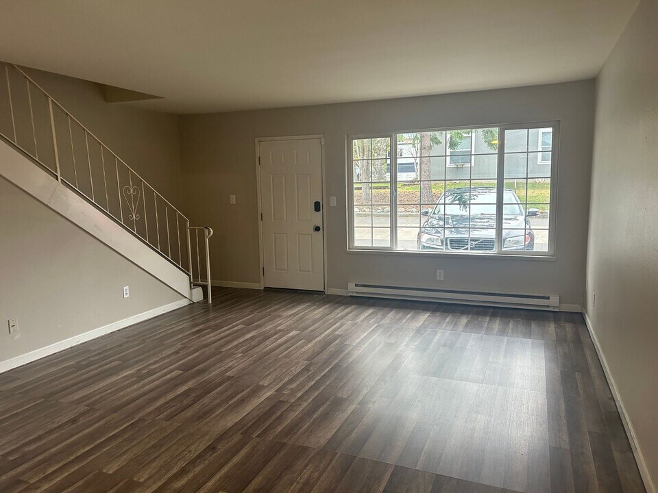 3449 Redwood Ave in Bellingham, WA - Building Photo