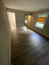 1023 E 151st St in Dolton, IL - Building Photo - Building Photo