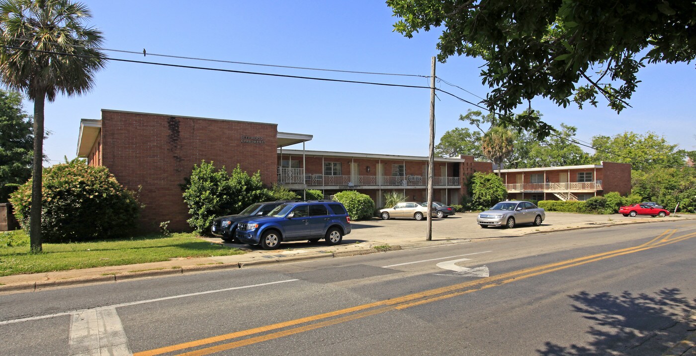Jeffwood Apartments in Tallahassee, FL - Foto de edificio