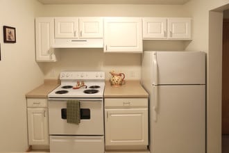 Arrive Inglewood Trails in St. Louis Park, MN - Building Photo - Interior Photo