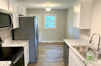 201 Oakland Ave in Greer, SC - Building Photo - Building Photo