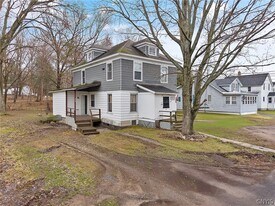 409 N 6th St in Fulton, NY - Building Photo