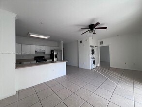 17350 NW 67th Ave in Hialeah, FL - Building Photo - Building Photo