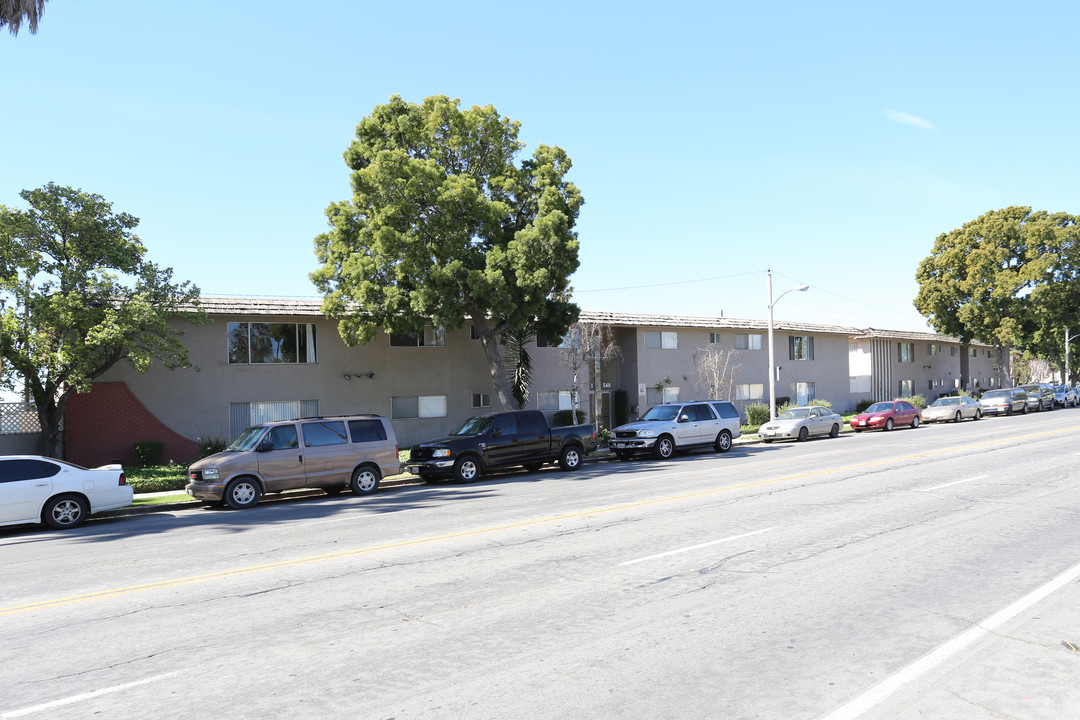 Gemini III Apartments in Oxnard, CA - Building Photo