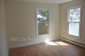 429 Central St in Manchester, NH - Building Photo - Building Photo