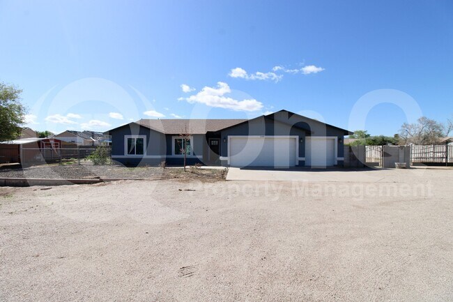 property at 21009 S 194th St