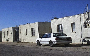 1102 E Limberlost Dr in Tucson, AZ - Building Photo - Building Photo